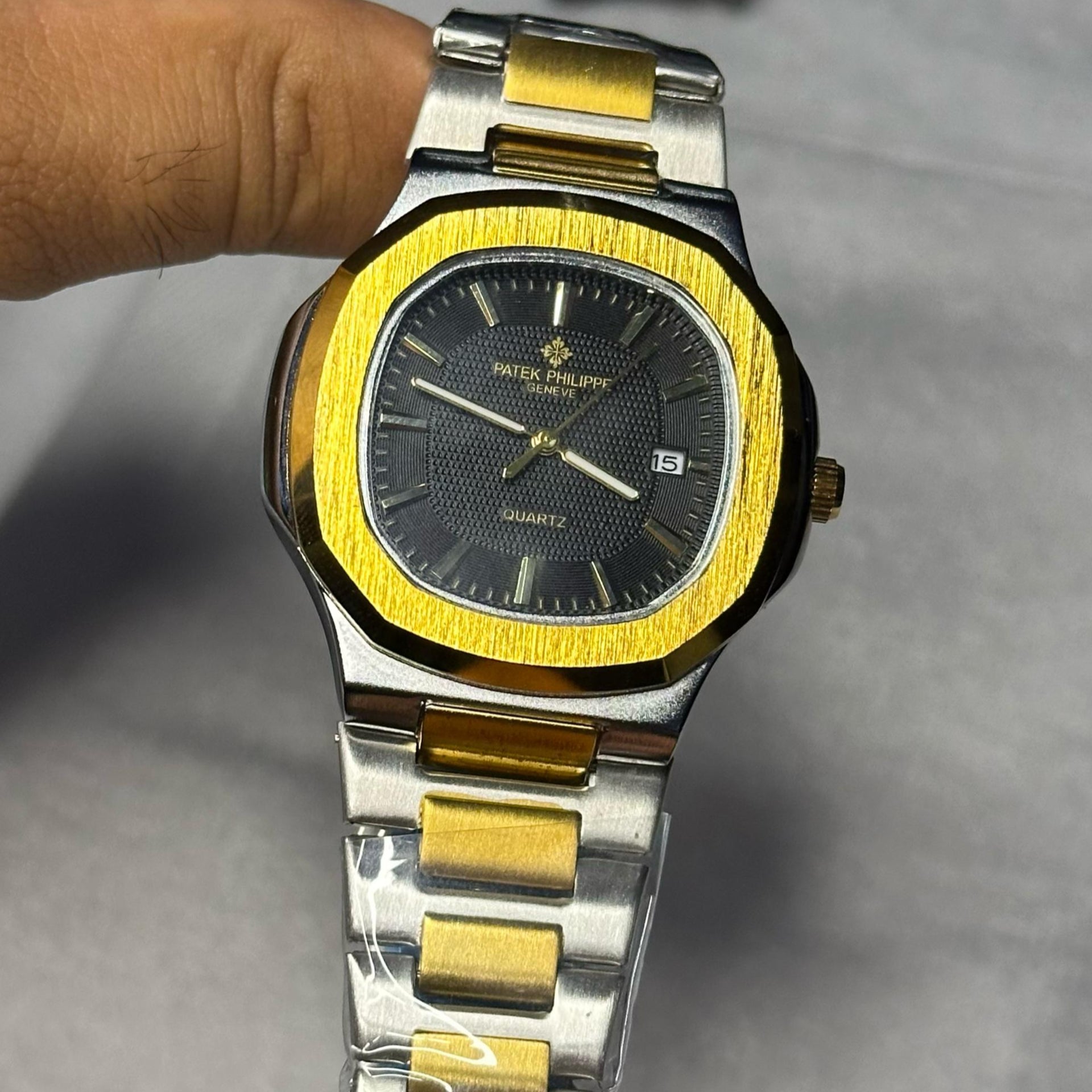 PATEK PHILIPPE WITH BLACK DIAL GENEVE CHAIN WATCH